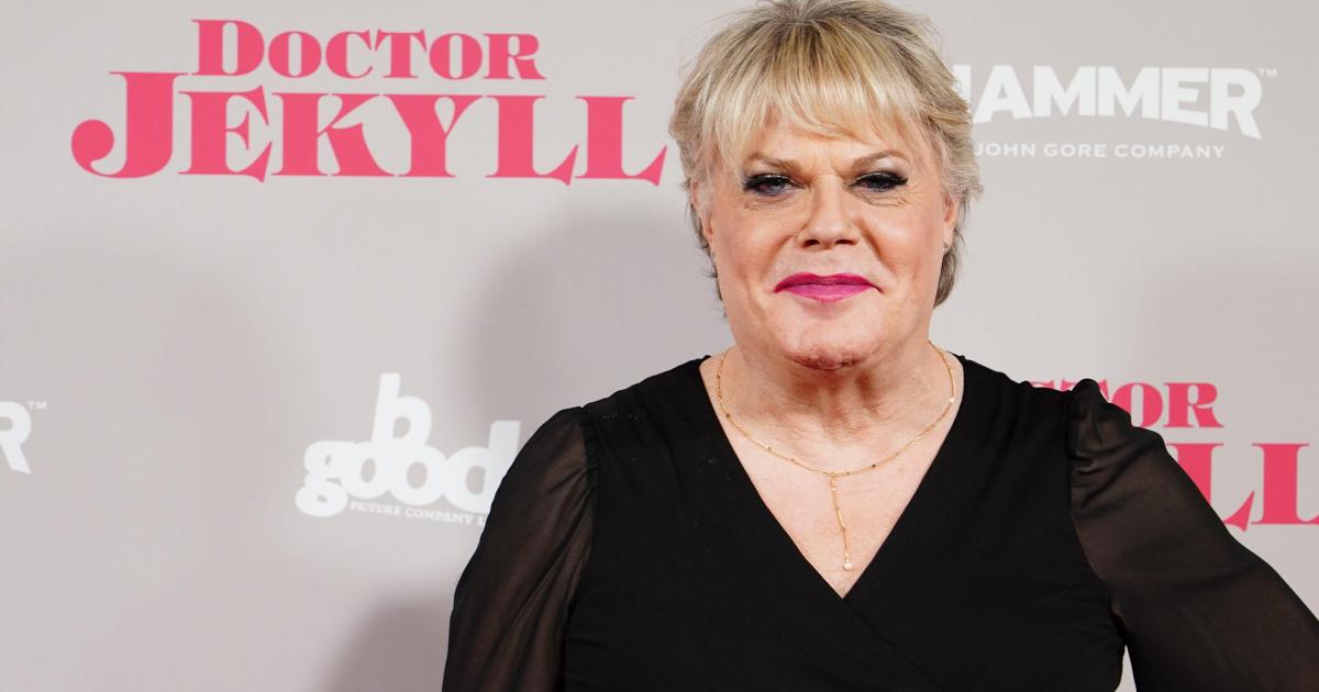 Eddie Izzard loses out in bid to become Labour candidate in Brighton - Vimarsana News