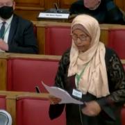 Cllr Ismail, reading her motions calling for LTNs to be scrapped at the Islington Council meeting